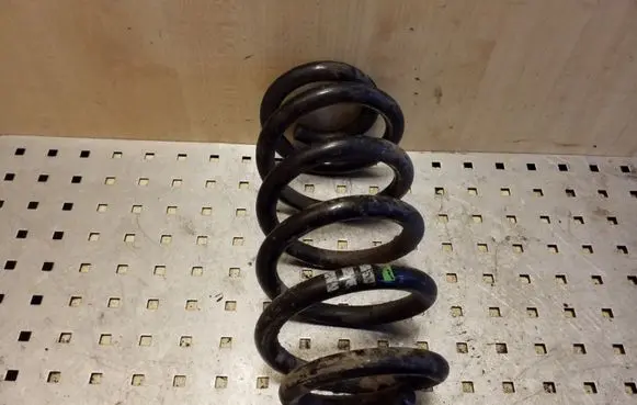 Audi A6 S6 C6 4F Front coil spring