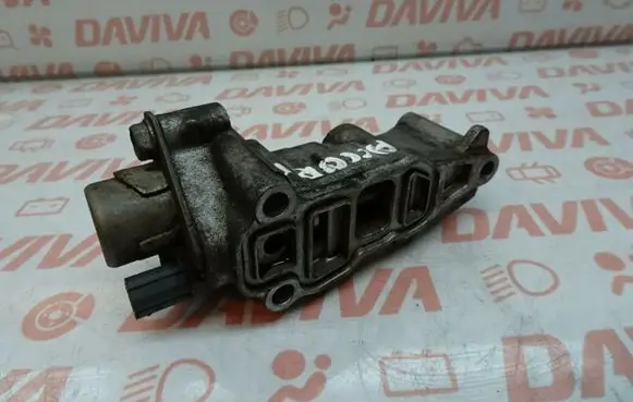 Honda Accord Oil filter mounting bracket 