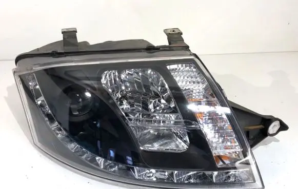 Audi TT Mk1 Headlight/headlamp