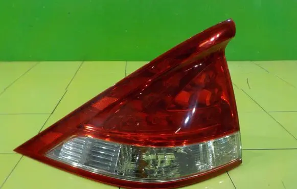 Honda Insight Rear/tail lights 