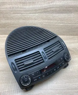 Mercedes-Benz E W211 Climate control unit 2118300685 2118300054