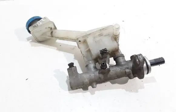 Nissan Primera Master brake cylinder