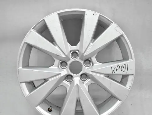 Seat Arona R17 alloy rim 