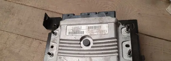 Renault Kangoo II Engine control unit/module 8200936811 253035917