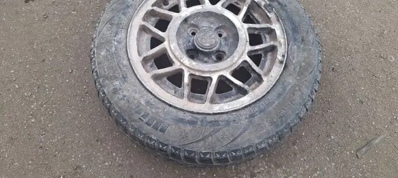 Volkswagen Golf II R14 alloy rim 171601025H