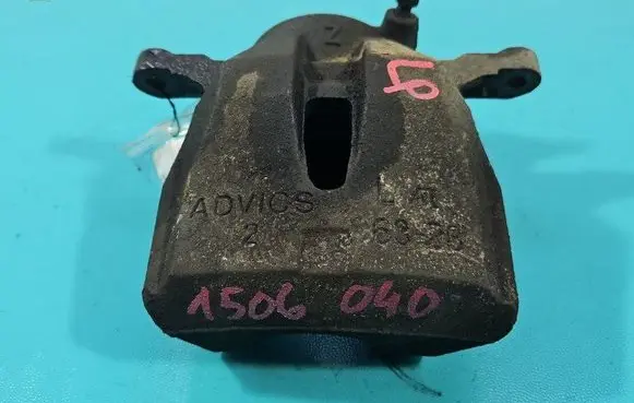 Front brake caliper