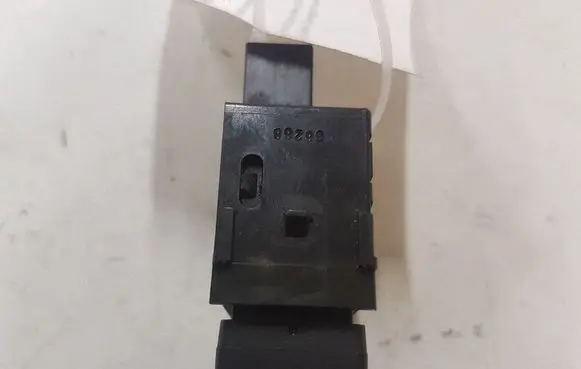 Nissan X-Trail T30 Headlight wiper switch