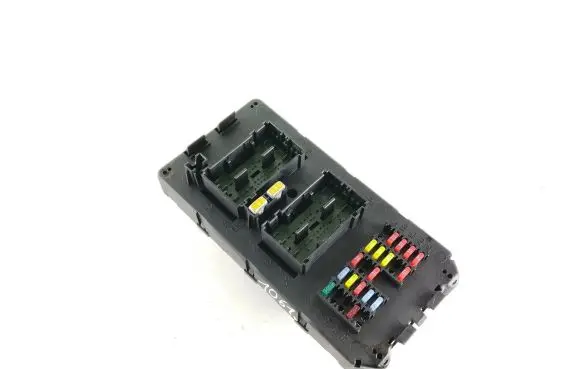 Jeep Cherokee III KJ Fuse module 56048367AE