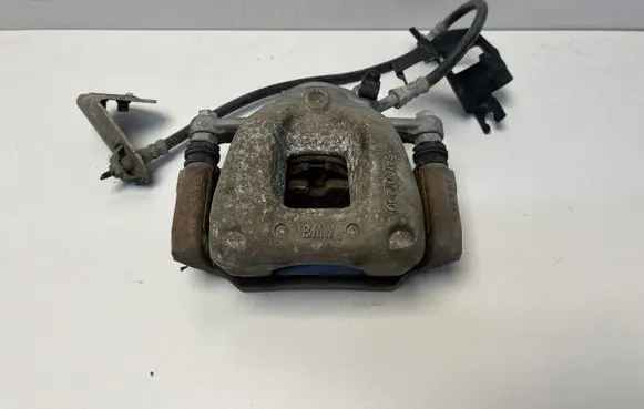 BMW i3 Front brake caliper 6860270
