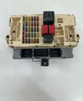 Alfa Romeo 147 Fuse box set 51711428 501208570100 30KC6YL7D