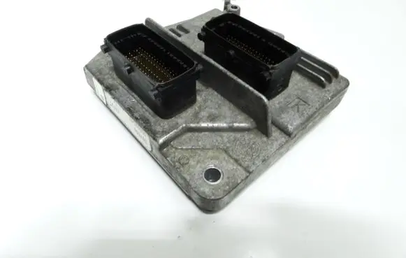 Opel Astra H Engine control unit/module 55562549 MT35E23 862549LB70101004