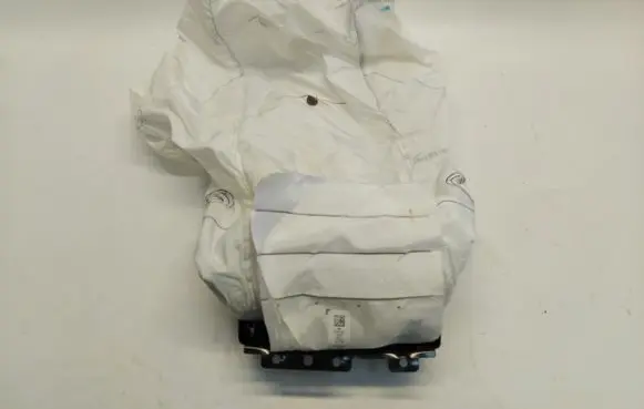 Tesla Model 3 Passenger airbag 1861030-00-A