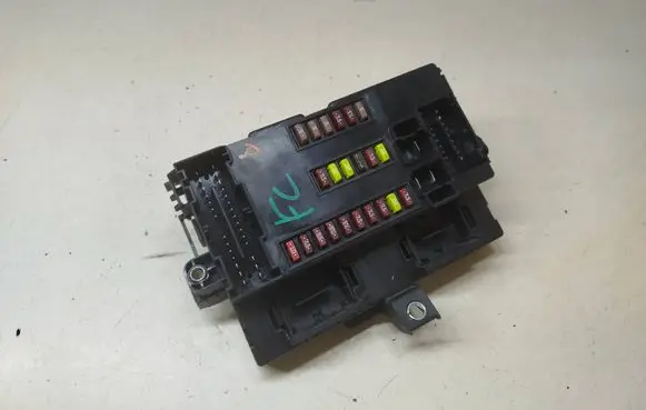 Peugeot Boxer Fuse module 1380704080