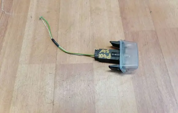 Peugeot 407 Number plate light 6340A3