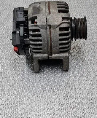Renault Megane III Generator/alternator 8200660025 0124425077