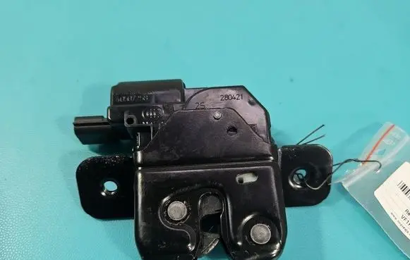 Renault Clio V Tailgate/trunk/boot lock/catch/latch 846304010R IMPRK1570738