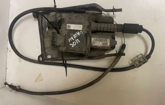 Opel Meriva B Hand brake/parking brake motor A2C533995288