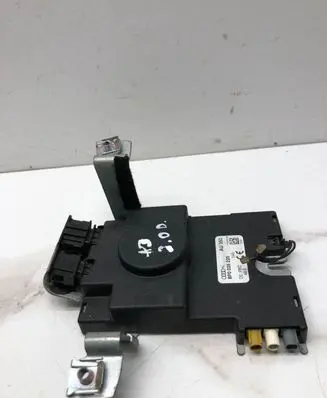 Audi A3 S3 8P Antenna control unit 8P0035225 12006100 AUU350