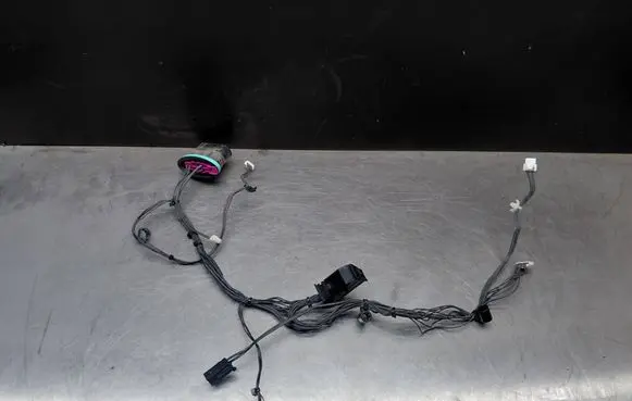 Mercedes-Benz E W213 Headlight/headlamp wiring loom/harness 1304487044