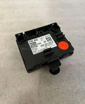 Audi A4 S4 B9 8W Door control unit/module 85E959394B