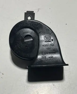 Mazda 3 Horn signal A046061 KUG70A 4095