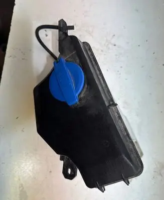 KIA EV6 Windshield washer fluid reservoir/tank 985103T500 1211154612