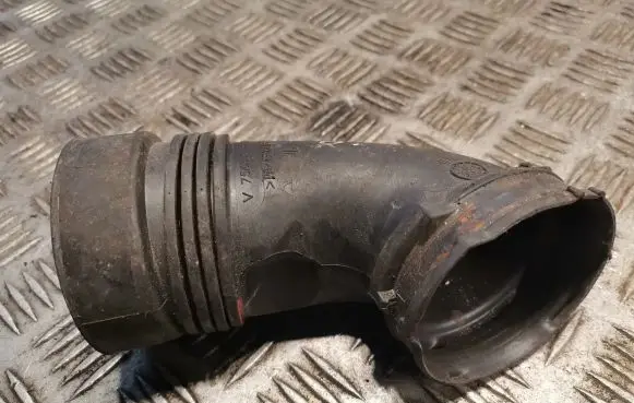 Mini One - Cooper Coupe R56 Air intake duct part 7563812