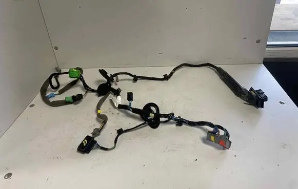 Volvo V60 Front door wiring loom 31275419