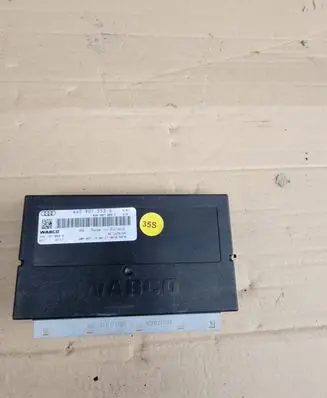 Audi A8 S8 D4 4H Suspension control unit/module 4G0907553G