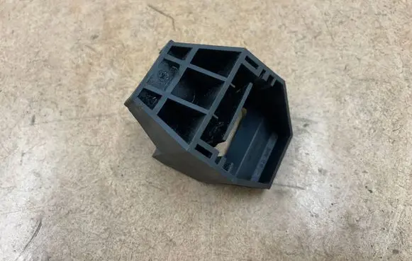 BMW 3 E46 Radiator mount bracket 17111436264 1436264