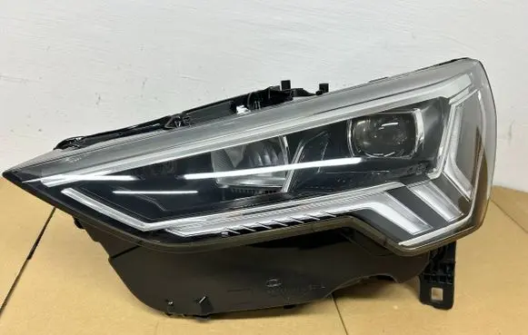 Audi Q3 F3 Headlight/headlamp 83A941773