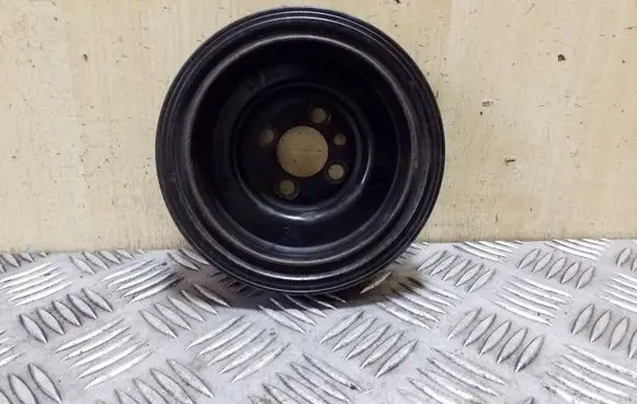 Seat Toledo IV (NH) Crankshaft pulley 038105243M