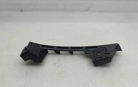 Volkswagen Touran I Front bumper mounting bracket 1T0807889B