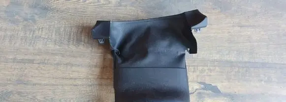 Steering wheel column trim