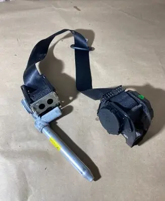 BMW 7 E65 E66 Rear seatbelt 00063774B
