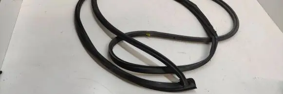 KIA Picanto Rubber seal front door (on door) 