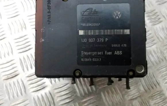 Volkswagen Golf IV ABS Pump 1J0907379P 7M3614111H