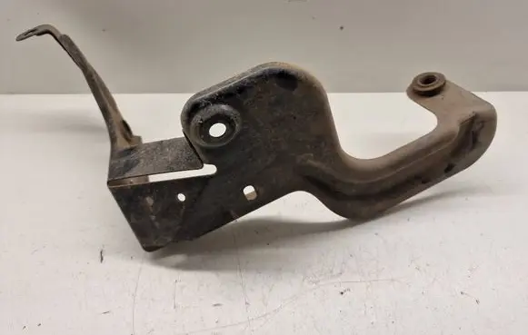 Audi A6 S6 C6 4F Intercooler pipe mounting bracket 4F0145814G