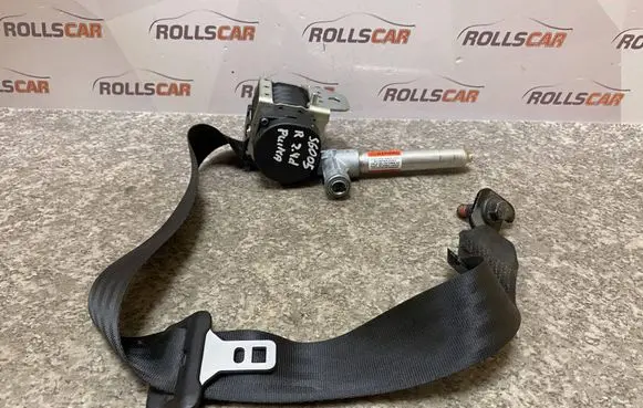 Volvo S60 Middle seatbelt (rear) 6081727LX 8639576