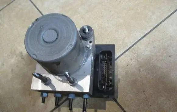 Audi A6 S6 C6 4F ABS Pump 4F0910517AK 4F0614517AT