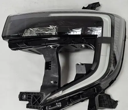 Renault Master IV Headlight/headlamp 260609073R