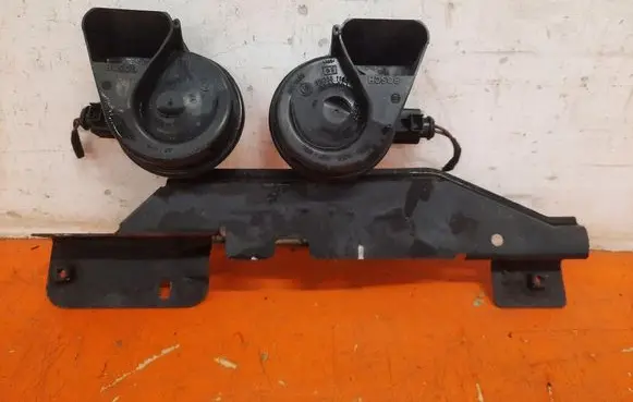 Audi Q7 4L Horn signal 4L0951229A