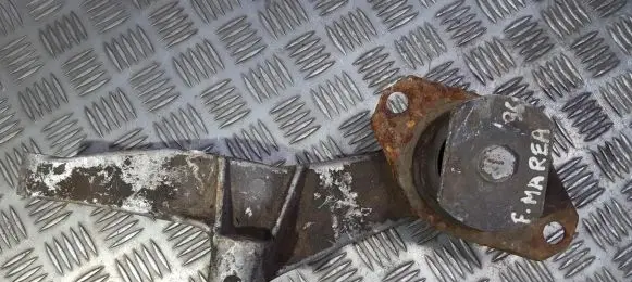 Fiat Marea Engine mount bracket