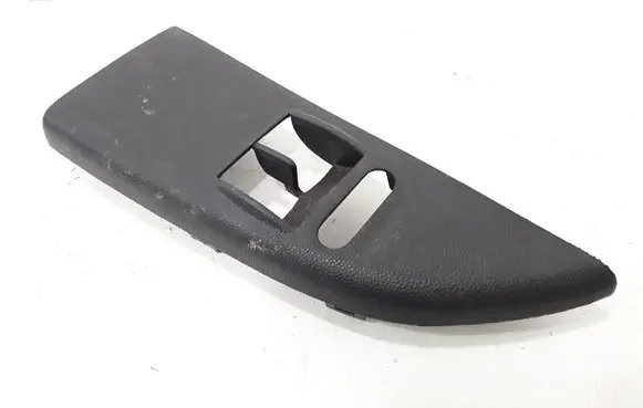 Skoda Fabia Mk1 (6Y) Front door window switch trim 6Y1867227B
