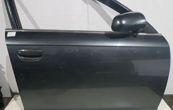 Audi A6 S6 C6 4F Front door