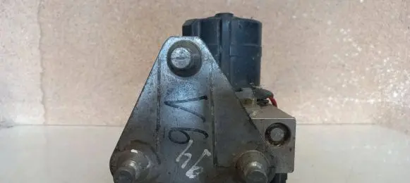 Mercedes-Benz C W203 ABS Pump A0034310312