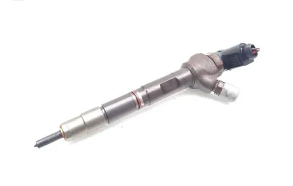 Audi A5 8T 8F Fuel injector 03L130277Q 0445110647