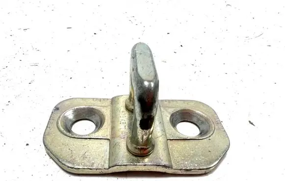 Mercedes-Benz B W245 Rear door lock loop/hook striker G9853
