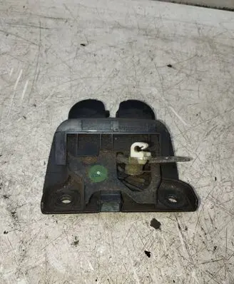 Audi A4 S4 B6 8E 8H Tailgate/trunk/boot lock/catch/latch 8E9827520
