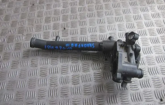 Thermostat/thermostat housing